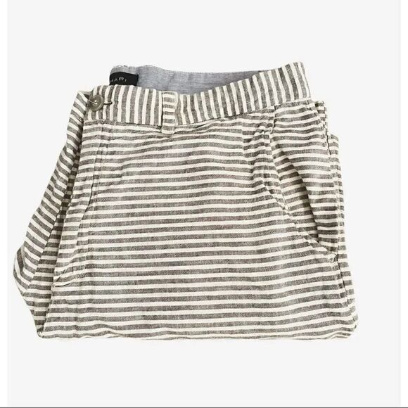Tahari Gray and White Stripes Linen Unisex Shorts SZ 34 - Picture 6 of 8